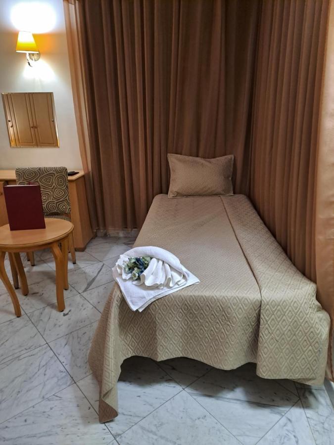 Hotel Lafayette Tunis Bagian luar foto
